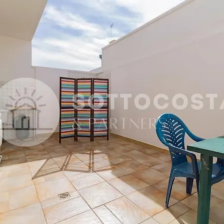 Villa Lapo Sant Isidoro (Apulia)